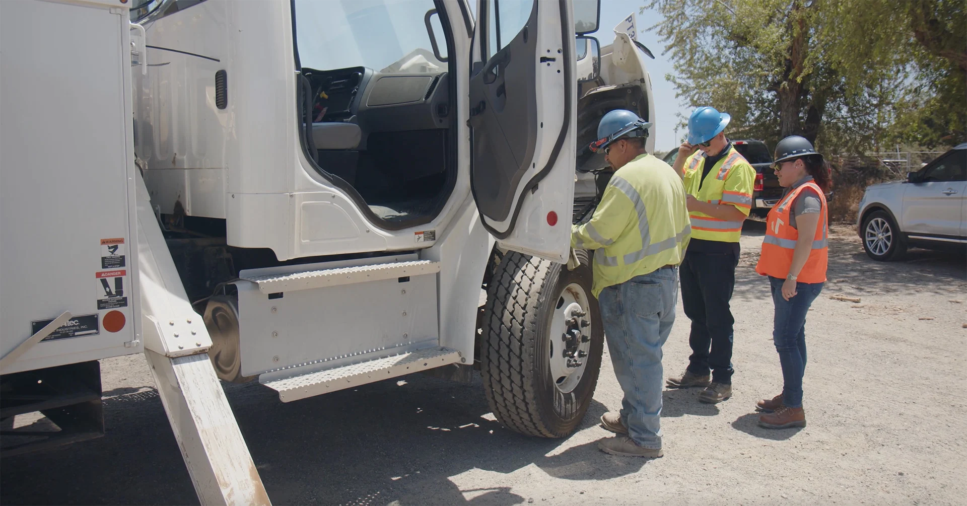 How Tech is Transforming Procurement in Construction - construction