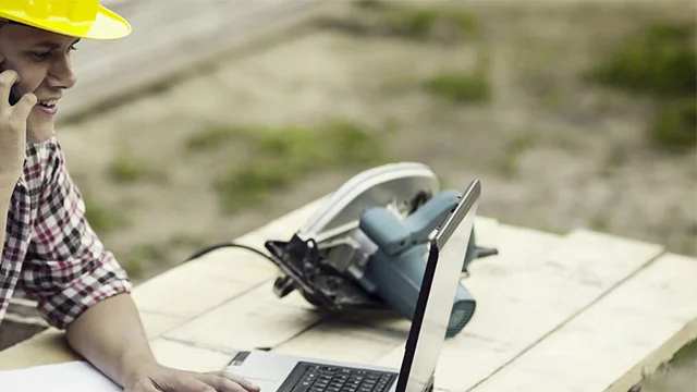 Contractor Using Construction Technology in the field Contractor Using Construction Technology in the field