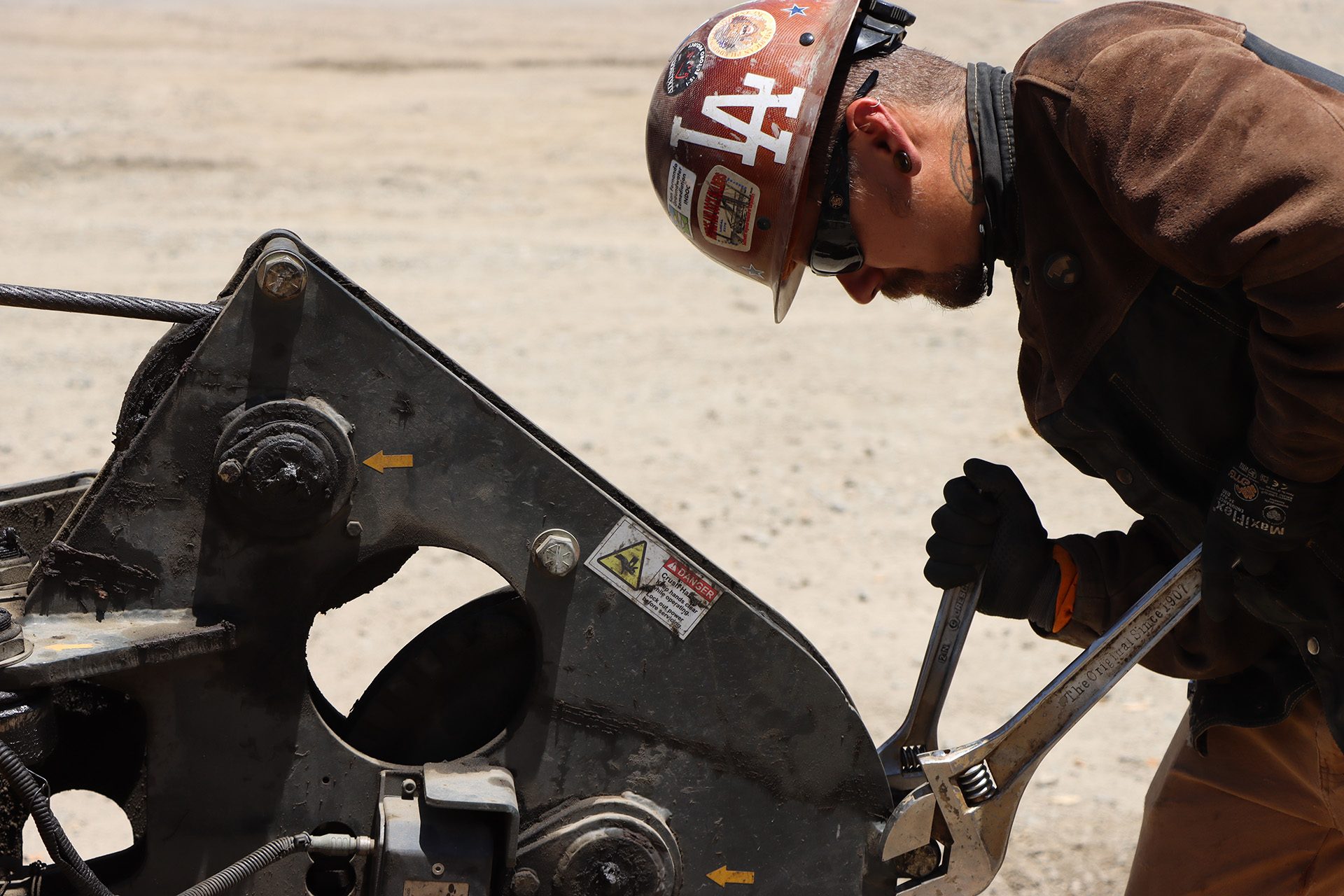 Zefiro mechanic doing maintenance on their fleet